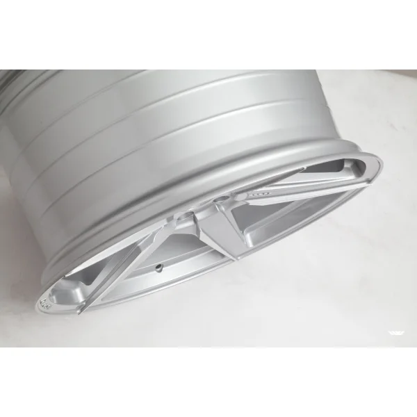 Felgi Aluminiowe Ispiri FFR5 21